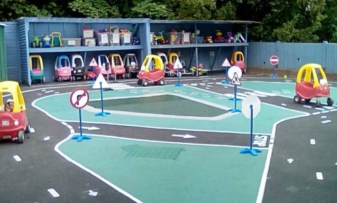 Abbey Wood Grange's children facilities